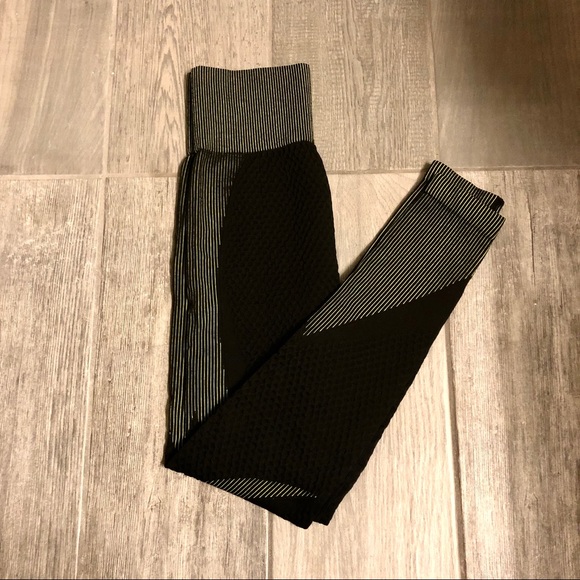 NWT XS M high waist yoga gym pants drywick sports - Picture 9 of 9